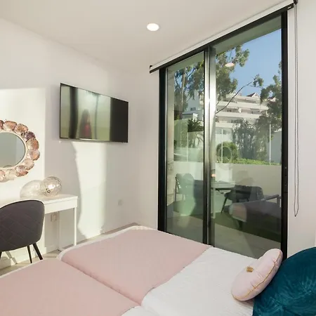 200m² New B With Private, Heated Pool And Amazing Ocean View. *