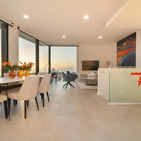 Villa 200m² New B With Private, Heated Pool And Amazing Ocean View. Costa Adeje