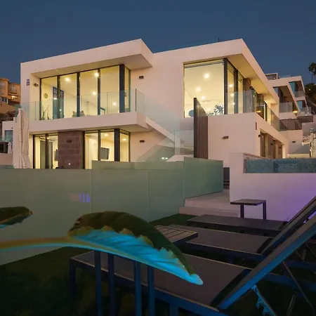 200m² New B With Private, Heated Pool And Amazing Ocean View. Costa Adeje